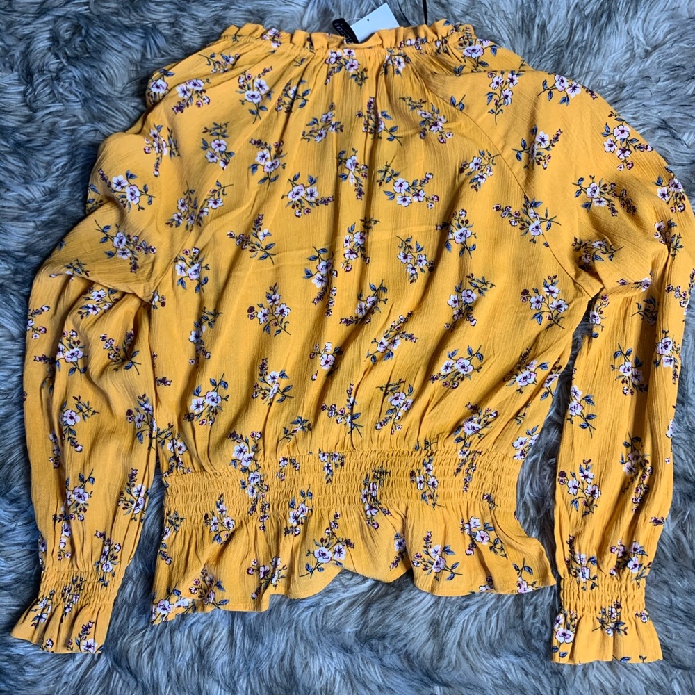 H&M blouse - Picture 2 of 2